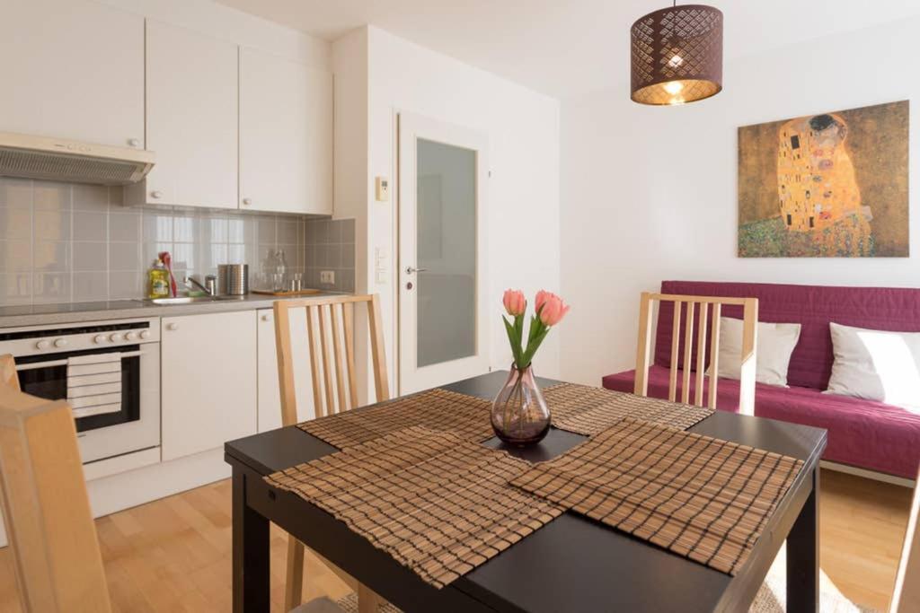 Bright Apartment In Hip & High Quality Neighborhood فيينا المظهر الخارجي الصورة