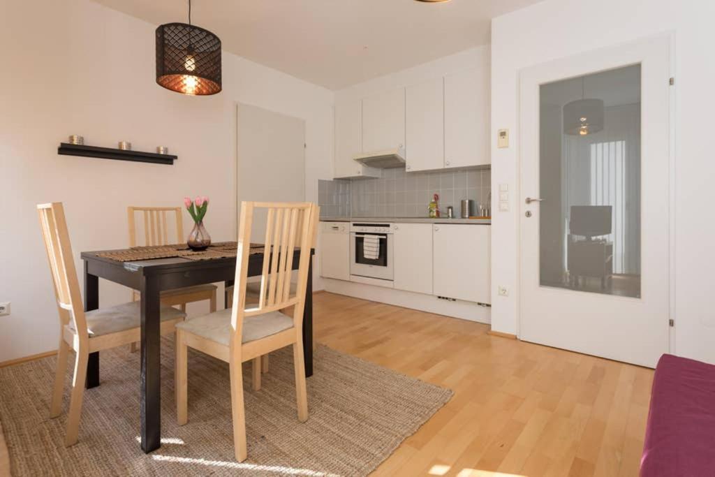Bright Apartment In Hip & High Quality Neighborhood فيينا المظهر الخارجي الصورة
